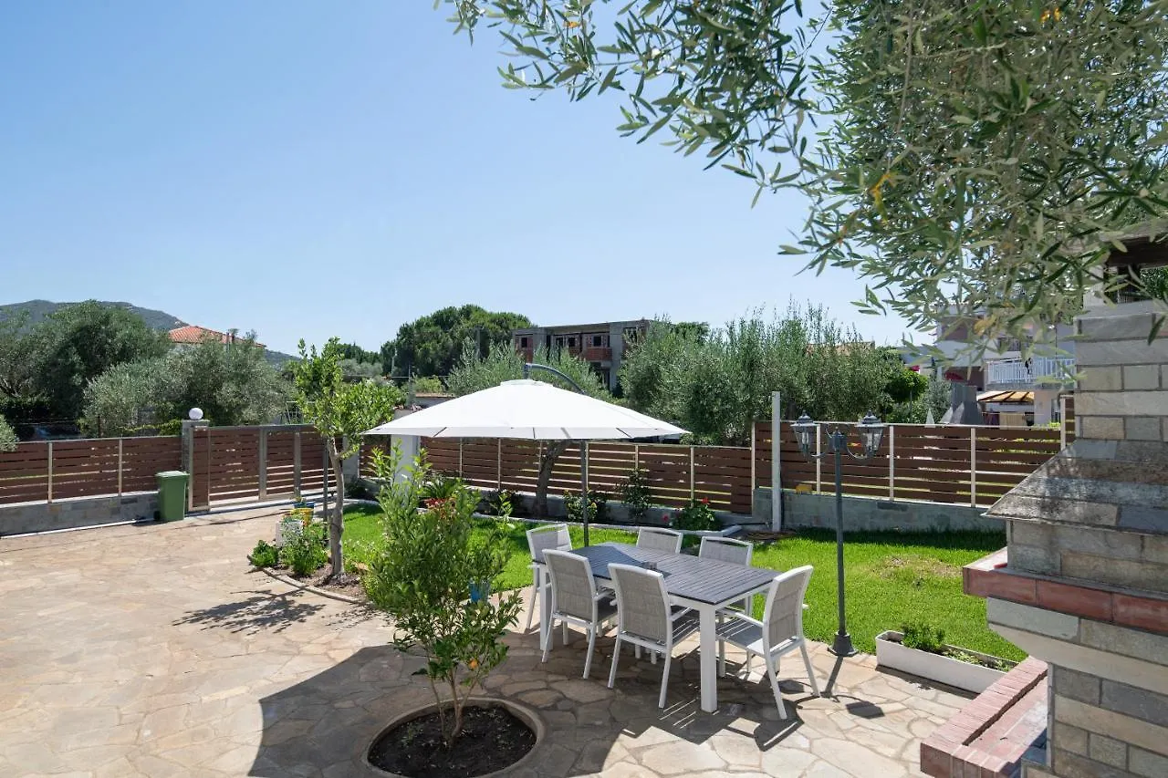 Villa Isabella Toroni 0*,  Greece